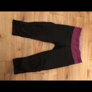 🌼sokd🌼Lululuemon crops size 6